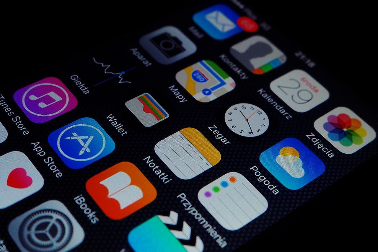 八千代佐倉船橋千葉でiPhone修理のEyeSmartスマホデータのイメージ画像