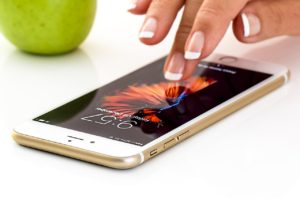 スマホ 中古 販売店 simフリー 5000円以下