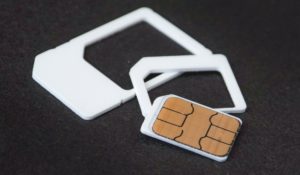 スマホ 中古 販売店 simフリー 5000円以下