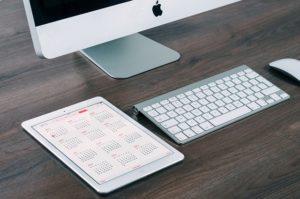 Fedora linux とは おすすめ 無料 入門