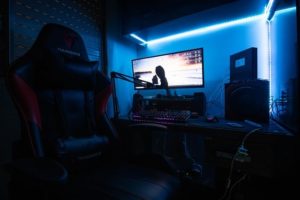 ゲーミングキーボード 安い おすすめ ロジクール 赤軸
