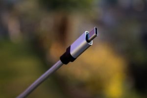 iphone 15 usb c 充電速度