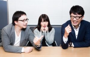 同僚同士でおしゃべり