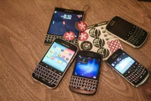 Blackberry スマホ キーボード classic 使ってる人
