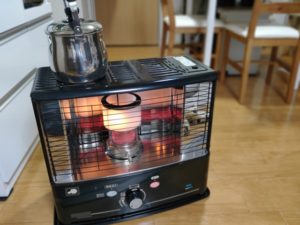 スマホ 冬 バッテリー 対策 減りやすい